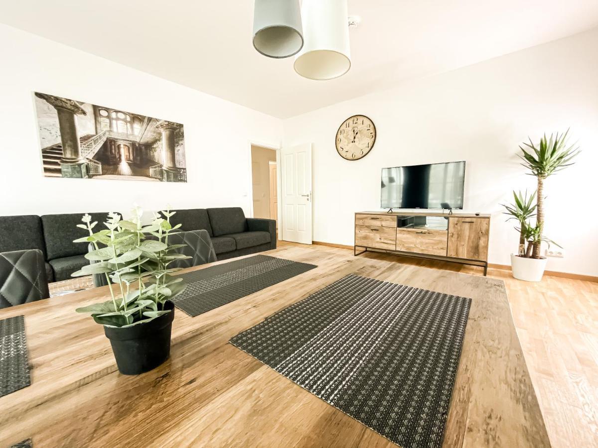 Modernes Luxus-apartment Im Leipziger Zentrum Apartment